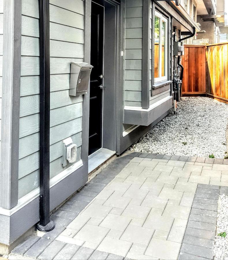 New Urban Modern Main Street House Villa Vancouver Exteriör bild